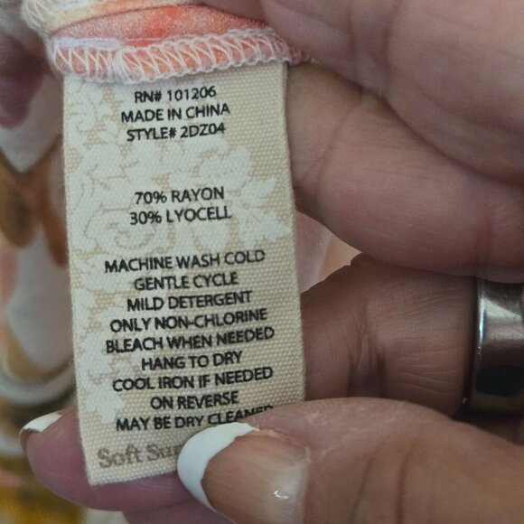 Soft Surroundings Demetre Sleeveless Cowl Neck Floral Tank Blouse Size L - Picture 6 of 6